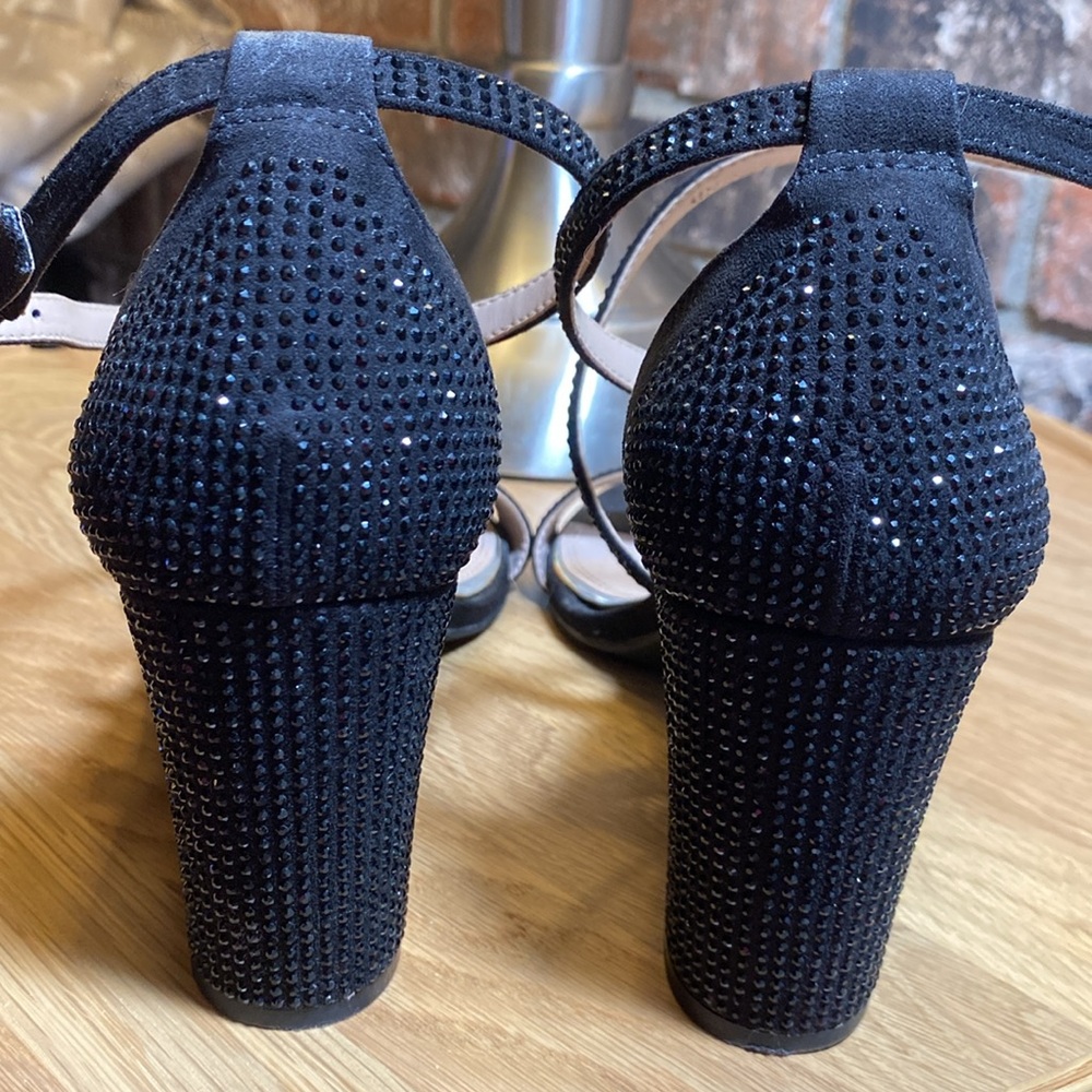 KELLY & KATIE black sequins sparkle strappy heels. Worn once. Size US 7.5. CUTE! - Picture 4 of 13